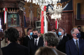 Ο Κυριάκος Μητσοτάκης στην κηδεία του Μίκη Θεοδωράκη στον Γαλατά στα Χανιά Κρήτης