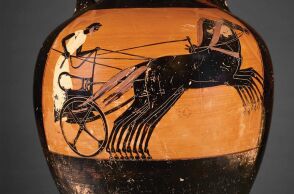 Tέθριππος με τέσσερα άλογα σε ζυγό. Αττικός Παναθηναϊκός αμφορέας 490-480 π.Χ., του ζωγράφου Κλεοφράδη. Τερακότα (Μουσείο J. Paul Getty)