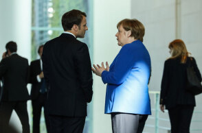 Εμανουέλ Μακρόν και Άνγκελα Μέρκελ