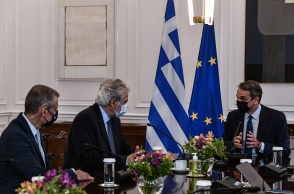 ΣΥΣΚΕΨΗ ΥΠΟ ΤΟΝ ΠΡΩΘΥΠΟΥΡΓΟ ΚΥΡ. ΜΗΤΣΟΤΑΚΗ ΜΕ ΤΗΝ ΣΥΜΜΕΤΟΧΗ ΤΟΥ ΥΠ. ΚΛΙΜΑΤΙΚΗΣ ΚΡΙΣΗΣ ΚΑΙ ΠΟΛΙΤΙΚΗΣ ΠΡΟΣΤΑΣΙΑΣ ΧΡ. ΣΤΥΛΙΑΝΙΔΗ ΚΑΙ ΤΟΥ ΥΦΥΠ. ΕΥΑΓ. ΤΟΥΡΝΑ 