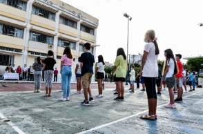 Τζανάκης για σχολεία: Προοδευτικά τουλάχιστον 300 με 500 παιδιά θα χρειαστεί να νοσηλευτούν