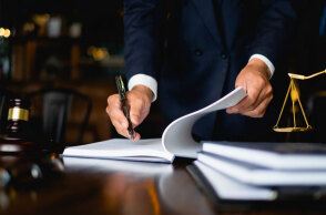 Δικηγόρος (ΦΩΤΟ ΑΡΧΕΙΟΥ) - Συνήγορος στις ΗΠΑ οργάνωσε τη δολοφονία του για να εισπράξει ο γιος του την ασφάλεια