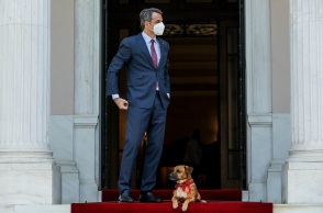 Ο PEANUT ΣΤΗΝ ΥΠΟΔΟΧΗ ΤΟΥ ΠΡΟΕΔΡΟΥ ΤΟΥ ΕΥΡΩΠΑΪΚΟΥ ΚΟΙΝΟΒΟΥΙΟΥ D. SASSOLI ΑΠΟ ΤΟΝ ΠΡΩΘΥΠΟΥΡΓΟ ΚΥΡ. ΜΗΤΣΟΤΑΚΗ ΣΤΟ ΜΕΓΑΡΟ ΜΑΞΙΜΟΥ 