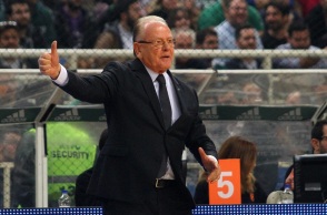 O προπονητής Ντούσαν Ιβκοβιτς