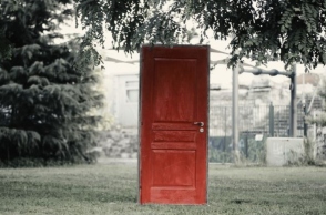 Εκτός - Κώστας Λαμπρούλης, ΣΜουΘ