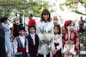 Σακελλαροπούλου: Επίσκεψη στο Ηράκλειο για την 78η Επέτειο του Ολοκαυτώματος της Βιάννου