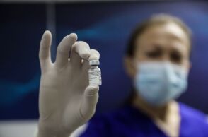 Εμβόλιο Pfizer - Εμβολιασμός