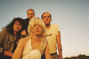 Το συγκρότημα Amyl and The Sniffers