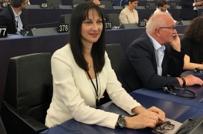 Η Έλενα Κουντουρά στα έδρανα του Ευρωπαϊκού Κοινοβουλίου