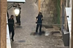 Νεκρή μία γυναίκα που επιχείρησε να επιτεθεί σε αστυνομικούς στην Ιερουσαλήμ