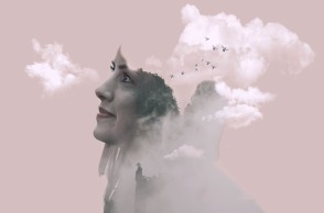 Γυναίκα που σκέφτεται