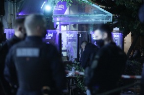 Αιματηρό επεισόδιο σημειώθηκε στο κέντρο της Αθήνας, το βράδυ της Κυριακής. Βαριά τραυματίας νοσηλεύεται άνδρας στη ΜΕΘ του Ευαγγελισμού