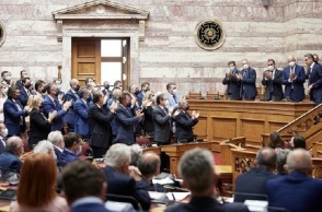 Πέρασε με 191 ψήφους η ιστορική αμυντική συμφωνία με τη Γαλλία 