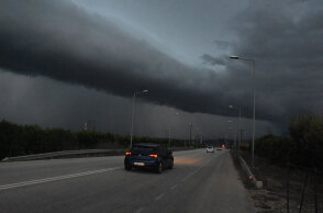 Καιρός: «Μαύρισε» ο ουρανός στην Αργολίδα - Καταιγίδες σήμερα Δευτέρα 11 Οκτωβρίου 2021, σύμφωνα με την πρόγνωση της ΕΜΥ