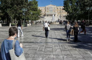 Πολίτες στο Σύνταγμα (ΦΩΤΟ ΑΡΧΕΙΟΥ)