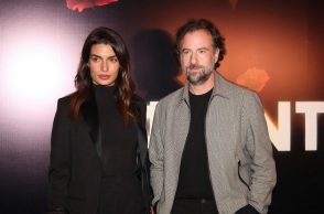 Τόνια Σωτηροπούλου και Κωστής Μαραβέγιας παντρεύτηκαν στην Ύδρα