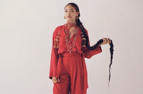 Η τραγουδίστρια Joy Crookes