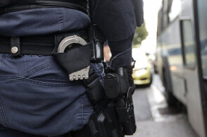 Αστυνομικός πυροβόλησε κατά λάθος μέσα σε αστυνομικό τμήμα στην Αθήνα (ΦΩΤΟ ΑΡΧΕΙΟΥ)