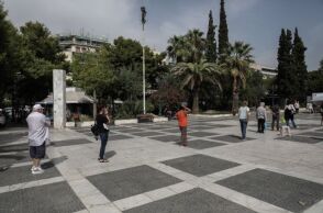 Πώς βλέπει το μέτρο με τις μάσκες παντού στις «μωβ» περιοχές ο Θάνος Πλεύρης