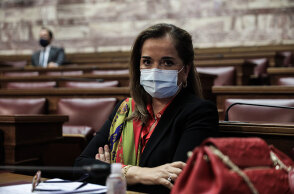 Με πολλαπλό μυέλωμα διαγνώστηκε η Ντόρα Μπακογιάννη - Πρόκειται για σπάνια μορφή καρκίνου που αναπτύσσεται στον μυελό των οστών