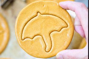 Μπισκότα dalgona από το Squid Game σε ζαχαροπλαστείο στη Θεσσαλονίκη