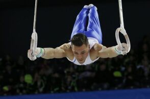 Λευτέρης Πετρούνιας