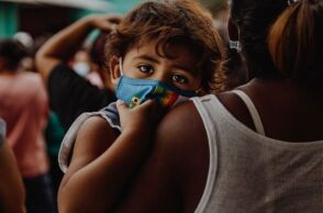 ΠΟΥ: Η πανδημία «απέχει πολύ από το να τελειώσει»