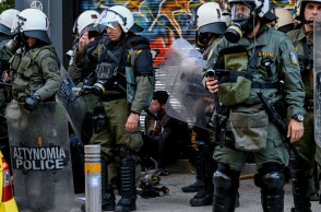 Ένταση στο κέντρο μετά από πορεία ενάντια στην υποχρεωτική λήψη DNA στα πανεπιστήμια 