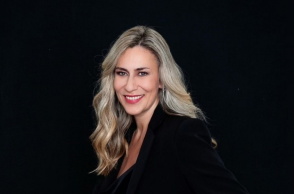 Η Νάνσυ Μαλλέρου με συνέντευξη της στην Athens Voice, μιλά για το νέο της βιβλίο «Καλύτερα Γίνεται 2022»