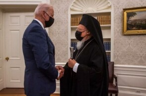 Ο πρόεδρος των ΗΠΑ Τζο Μπάιντεν με τον Οικουμενικό Πατριάρχη Βαρθολομαίο, στον Λευκό Οίκο