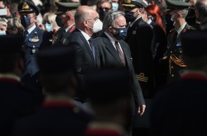 Νίκος Δένδιας και Γιώργος Κατρούγκαλος μαζί στην κηδεία της Φώφης Γεννηματά