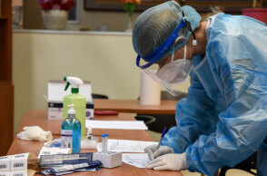 Rapid test δωρεάν από υγειονομικό του ΕΟΔΥ την Παρασκευή 29 Οκτωβρίου 2021 (ΦΩΤΟ ΑΡΧΕΙΟΥ)