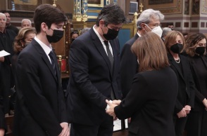 O σύζυγος της Φώφης Γεννηματά, Ανδρέας Τσούνης στη κηδεία 