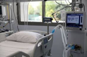 Θεσσαλονίκη: 137 ασθενείς με Covid στις ΜΕΘ, εκ των οποίων το 96% ανεμβολίαστοι 