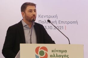 Παρέμβαση Ανδρουλάκη: Ζητά 2 +1 debate, όχι σε αχρείαστες αντιπαραθέσεις στην ΚΟ του ΚΙΝΑΛ