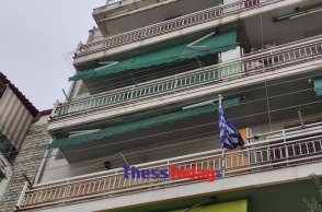 Κορδελιό: 6χρονο κοριτσάκι έπεσε από το μπαλκόνι και προσγειώθηκε πάνω σε άνθρωπο