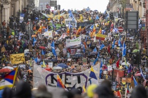 Κλιματική αλλαγή: Mαζικές διαδηλώσεις στη Γλασκώβη και τον κόσμο
