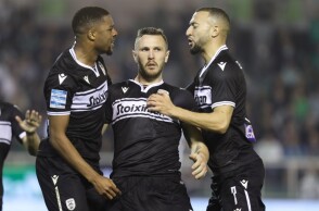 Παίκτες του ΠΑΟΚ στην αναμέτρηση με τον Παναθηναϊκό