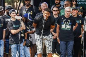 Στον Λευκό Οίκο Γιάννης και Θανάσης Αντετοκούνμπο (pics + vid)