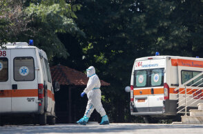 «Έκρηξη» κρουσμάτων στην Ελλάδα την τελευταία εβδομάδα με σημαντική επιδείνωση σε θανάτους και στις ΜΕΘ, όπως αναφέρθηκε στη live ενημέρωση (ΦΩΤΟ ΑΡΧΕΙΟΥ)