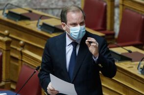 O Κώστας Καραμανλής επέστρεψε στο γραφείο του μετά την περιπέτειά του με τον κορωνοϊό