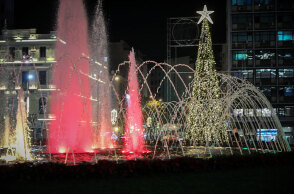 Χριστούγεννα στην Ομόνοια (ΦΩΤΟ ΑΡΧΕΙΟΥ) - Νέα μέτρα σε πολίτες που είναι ανεμβολίαστοι, αποτελεί υπαρκτό σενάριο με υποστηρικτές στην Επιτροπή Εμπειρογνωμόνων του Υπουργείου Υγείας