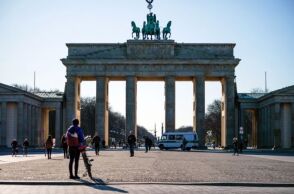 Κορωνοϊός - Γερμανία: Στο τέλος του χειμώνα ο κάθε Γερμανός θα έχει εμβολιαστεί, ιαθεί ή πεθάνει, είπε ο Σπαν