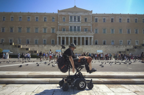 Η άποψη του Σανταμούρη για τα ΑμεΑ είναι η άποψη του κράτους