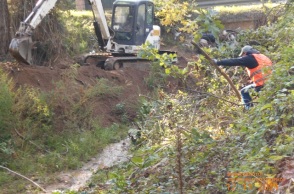 Εργασίες καθαρισμού ρεμάτων από συνεργεία της Περιφέρειας Αττικής