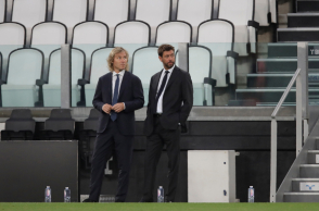 Στα γραφεία της Γιουβέντους οι ιταλικές αρχές για παρατυπίες στις μεταγραφές