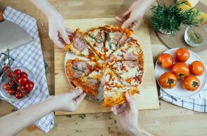 7 λάθη που όλοι κάνουμε όταν φτιάχνουμε σπιτική πίτσα