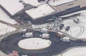 Νεκροί μαθητές από πυροβολισμούς στο Λύκειο Oxford High School του Ντιτρόιτ στις ΗΠΑ (πολιτεία Μίσιγκαν)