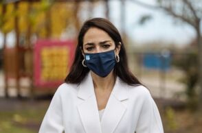 Η υφυπουργός Εργασίας και Κοινωνικών Υποθέσεων, Δόμνα Μιχαηλίδου 