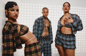 Κάτι λείπει από τις χριστουγεννιάτικες πιτζάμες της Ριάνα